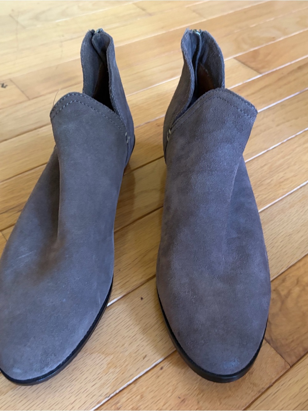Reaction Kenneth Cole Taupe grey Suede Ankle Booties